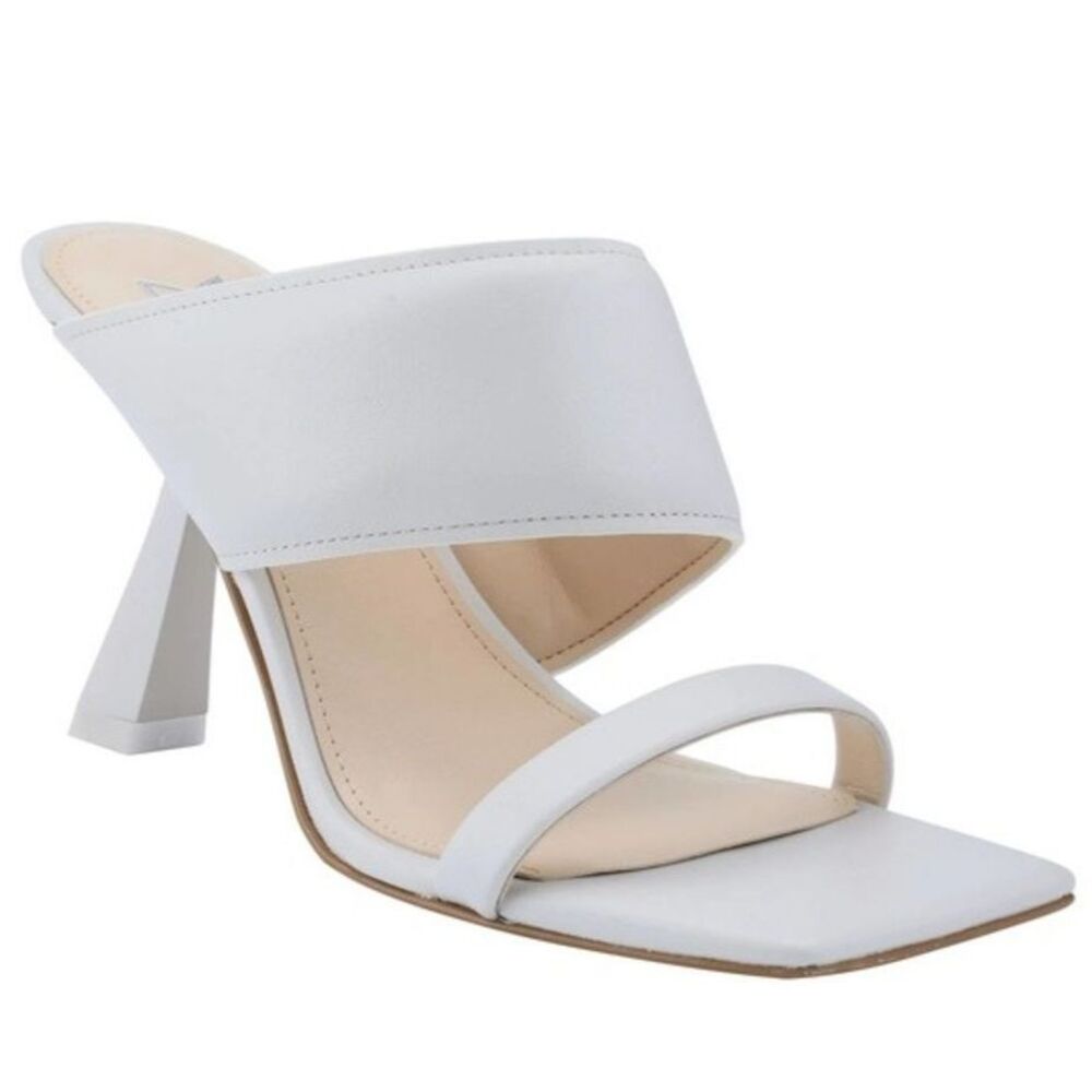 Marc Fisher Heeled Sandals 9 Strappy Padded Minimalist Chic Resort White DEANN